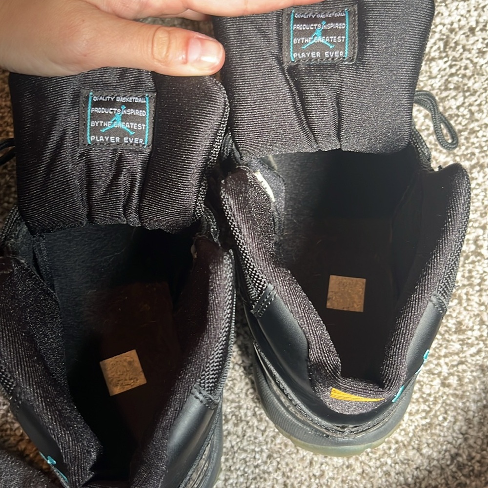 Air Jordan 11 Retro (GS) - Picture 7 of 7